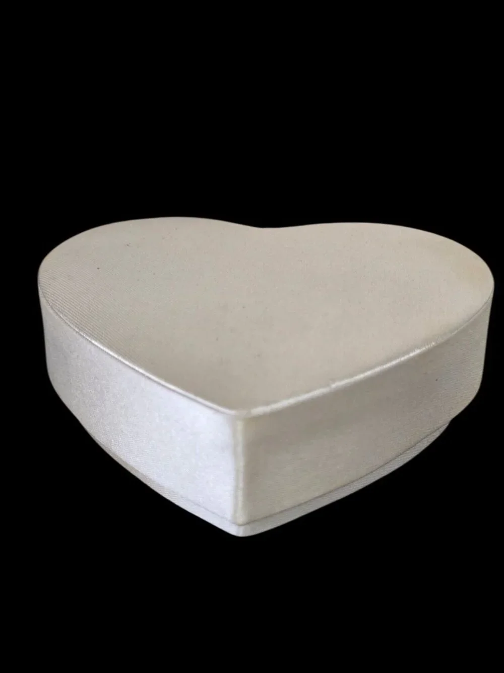 Heart-Shaped Cream Satin Decorative Candy Box Collectible Decor